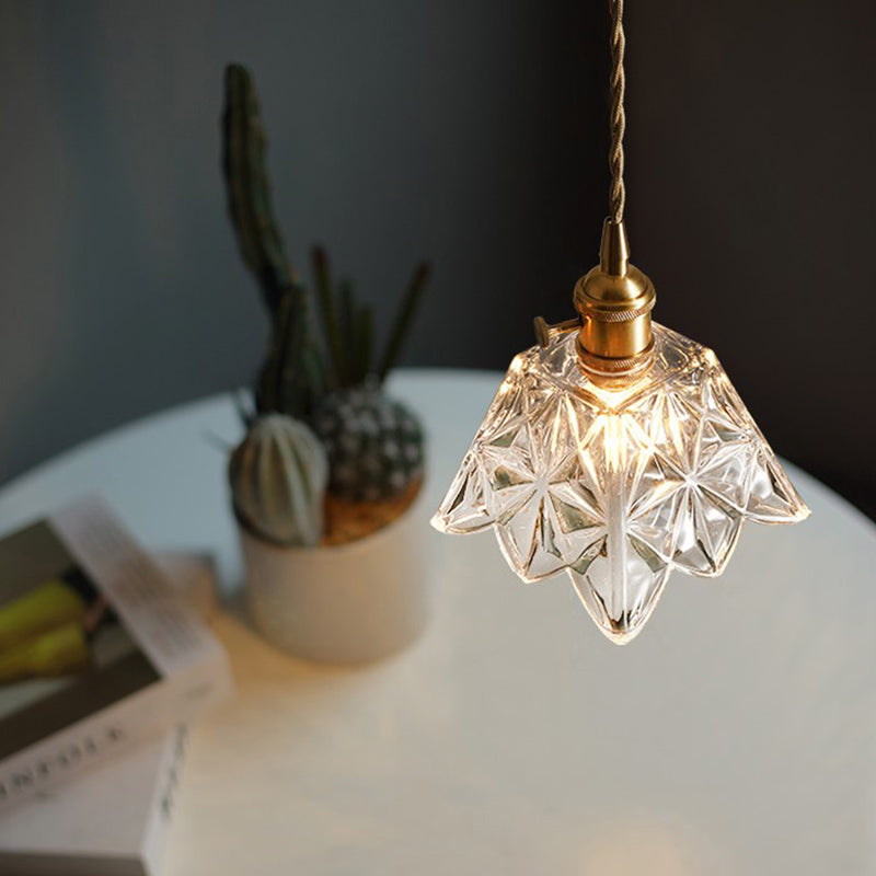 Clara's Scalloped Pendant