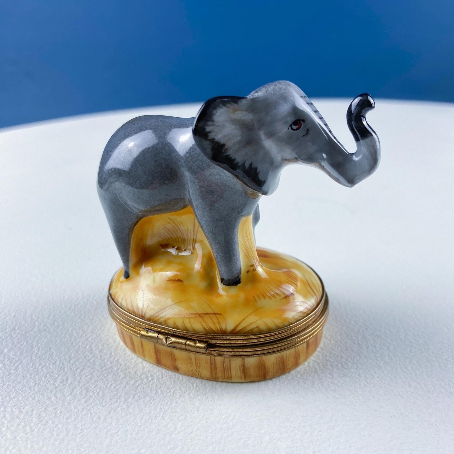 Vintage Limoges Miniature Box – Mom & Baby Elephants Porcelain Trinket Box