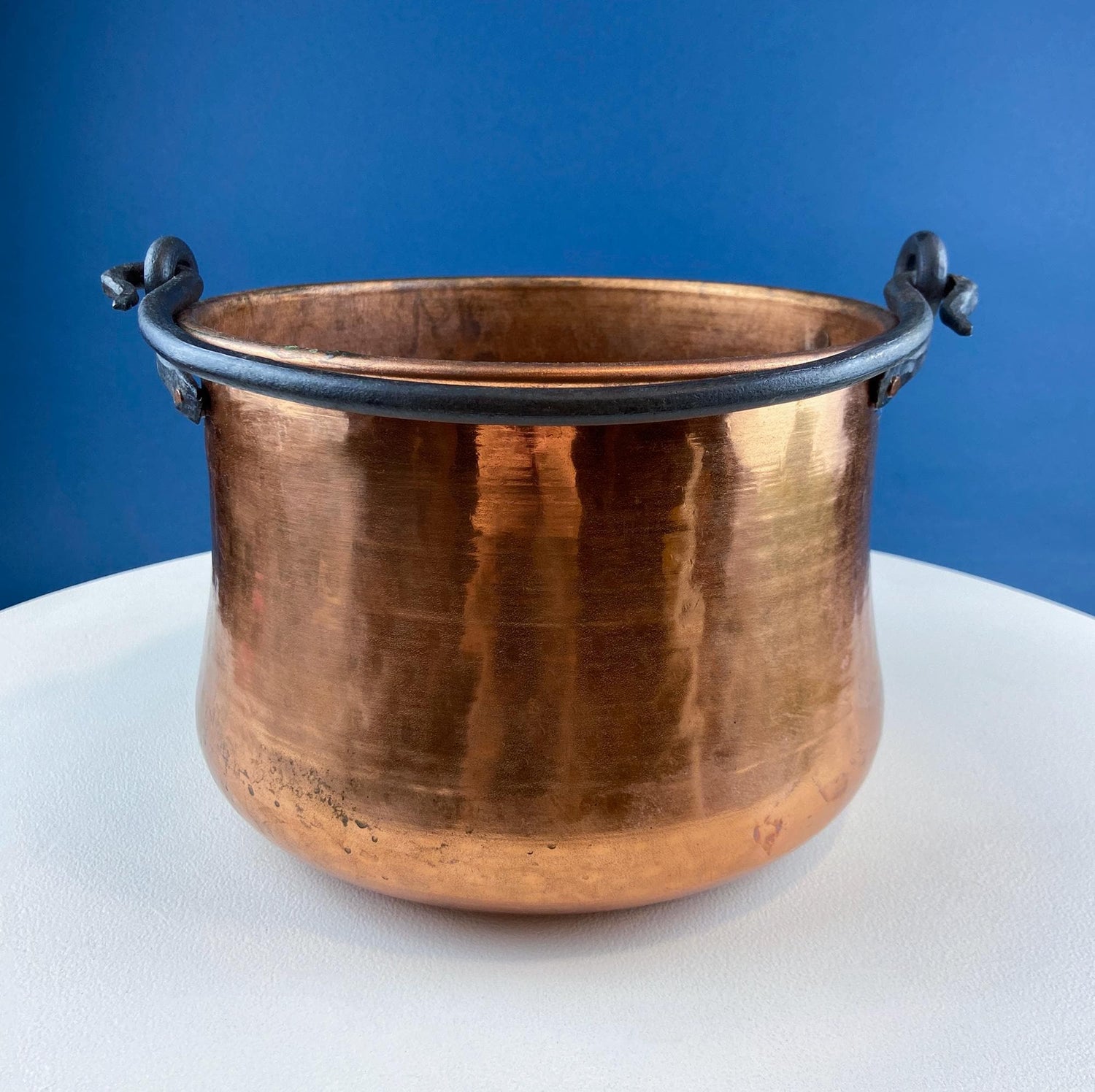 Vintage Hand-Hammered Copper Cauldron with Wrought Iron Handle – Large Rustic Home Decor Bucket