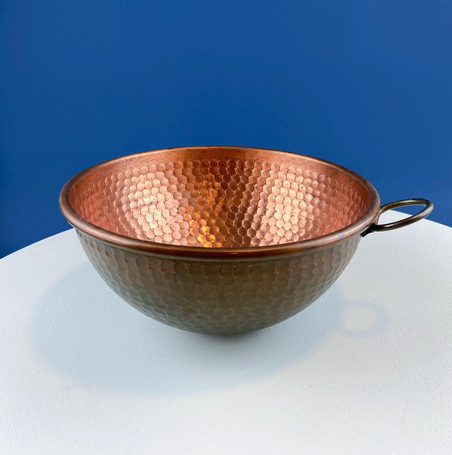 Vintage Hand-Pounded Copper Bowl with Handle – Modern Farmhouse Kitchen & Table Decor