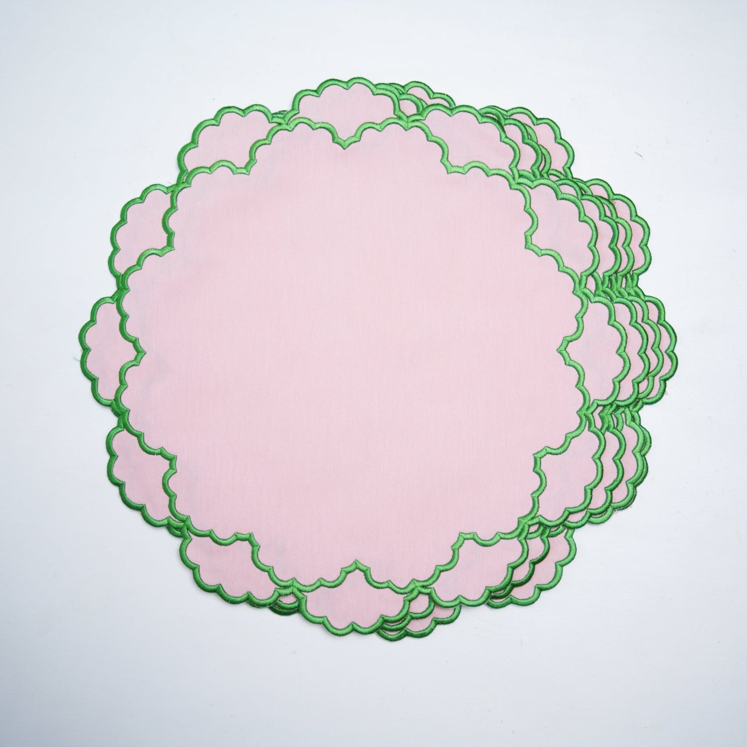 Cressida Light Pink Round Fabric Placemat