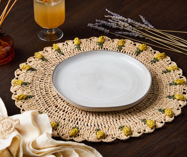 Raffia Crochet Tulip Placemat - Yellow