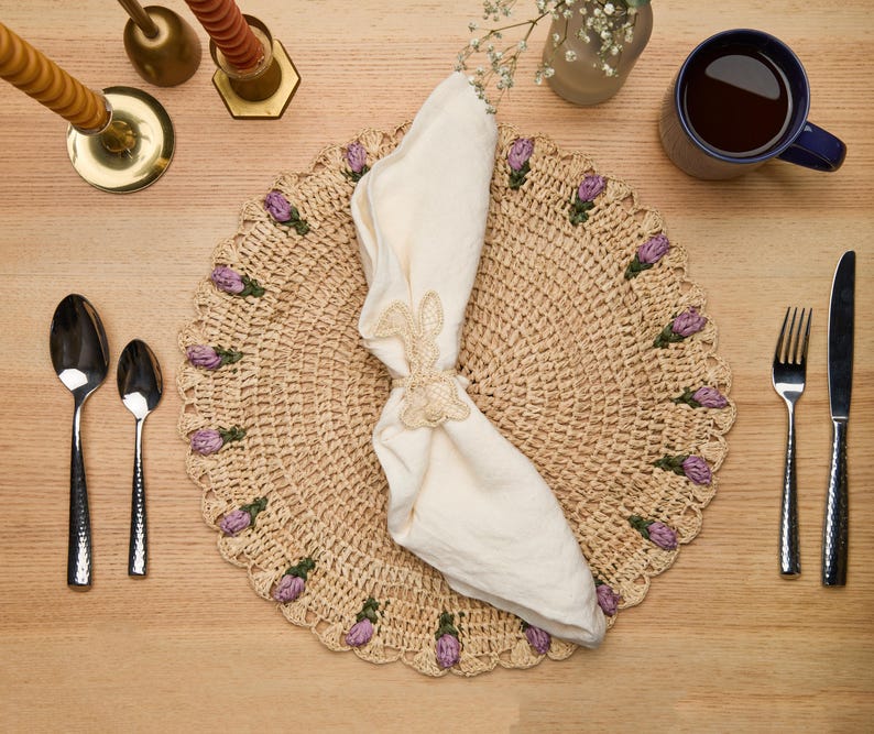Tulip Floral Raffia Placemat - Purple