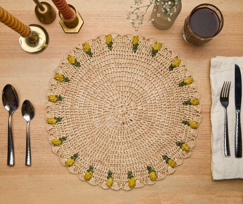 Raffia Crochet Tulip Placemat - Yellow