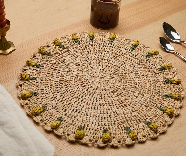 Raffia Crochet Tulip Placemat - Yellow