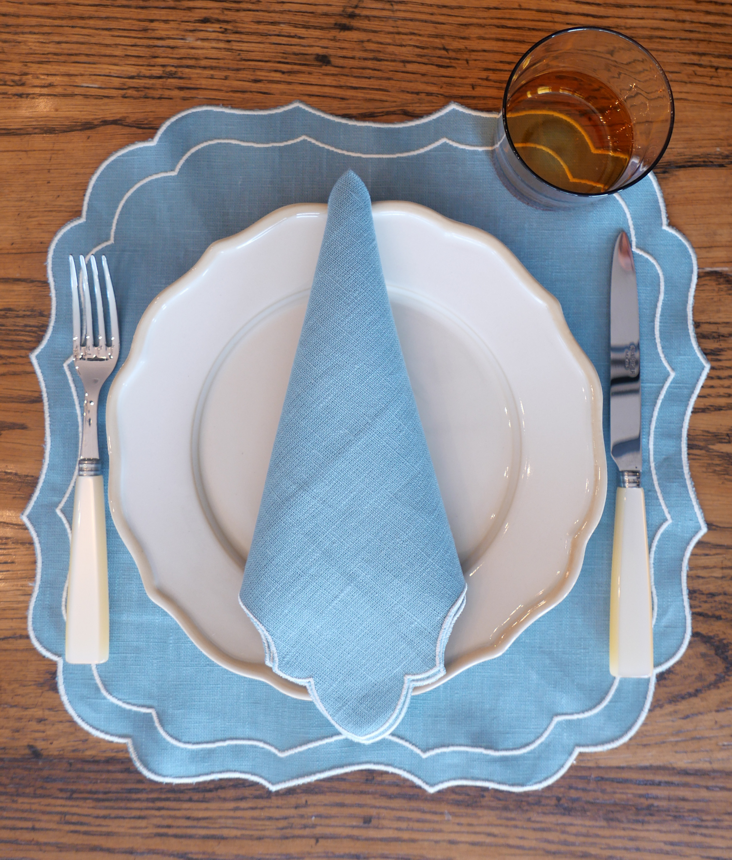 Angelina Linen Napkins, White / Blue Mirage