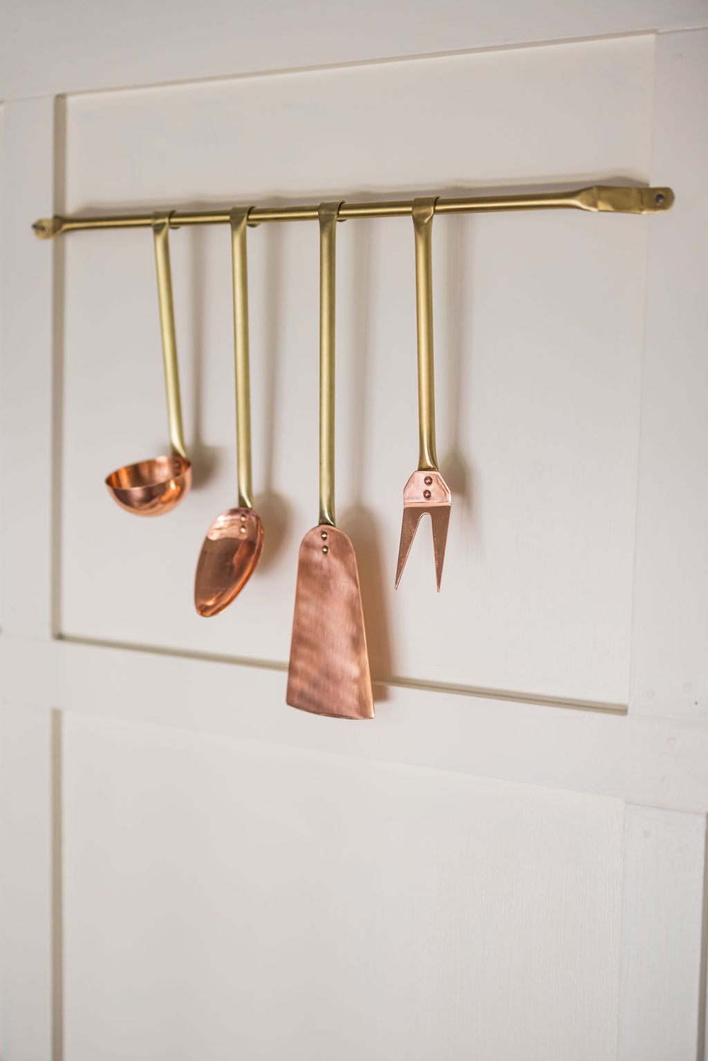 Copper Utensil Hanging Rod & Utensils