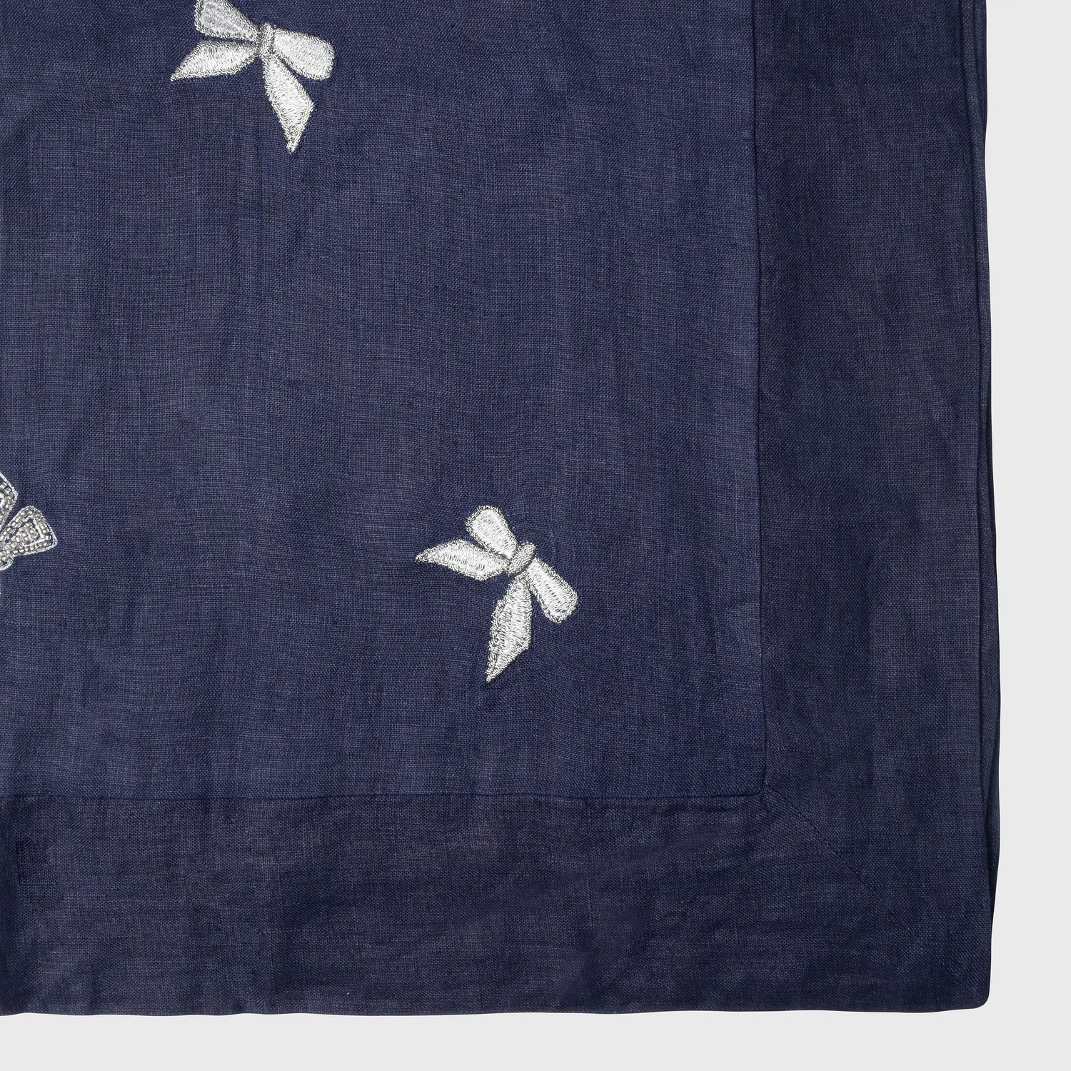 Bow Extra-Large Table Runner – Dark Navy