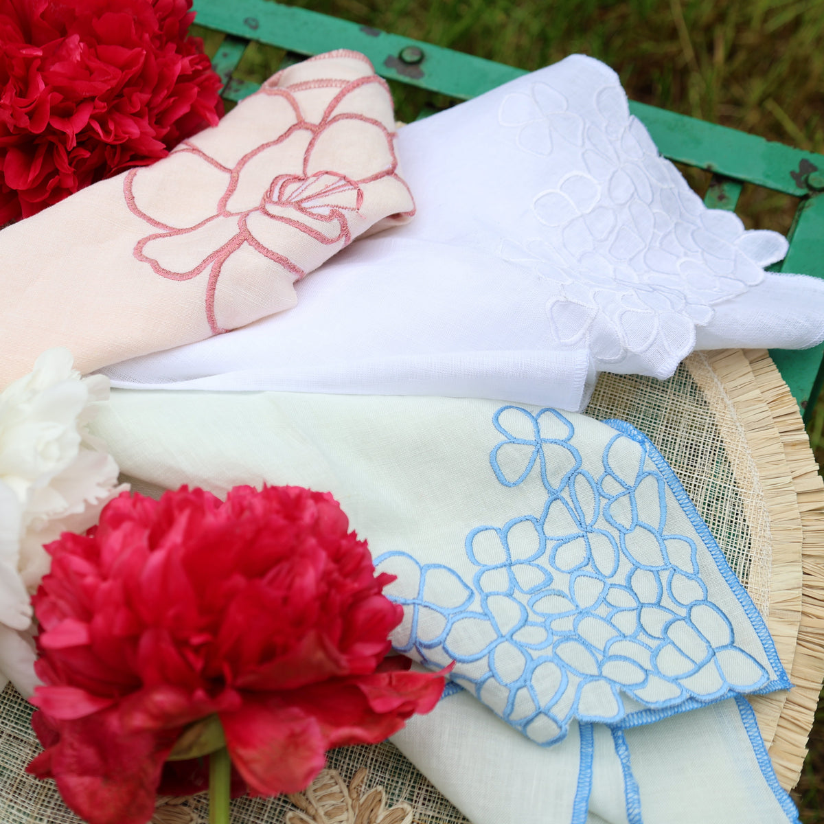 Peony Dinner Napkins – White (Set of 2)