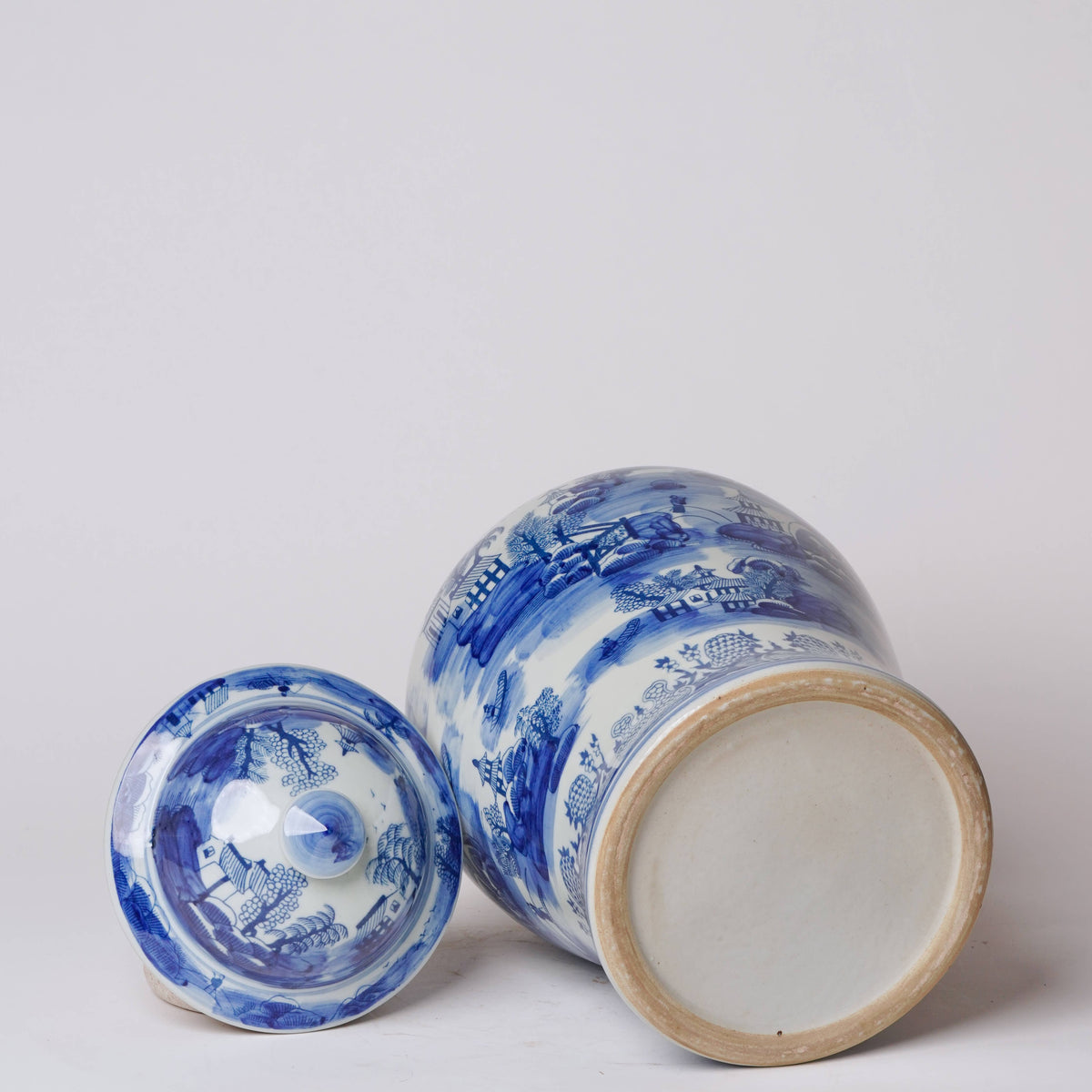 Chinoiserie Blue & Whie Landscape Temple Jar