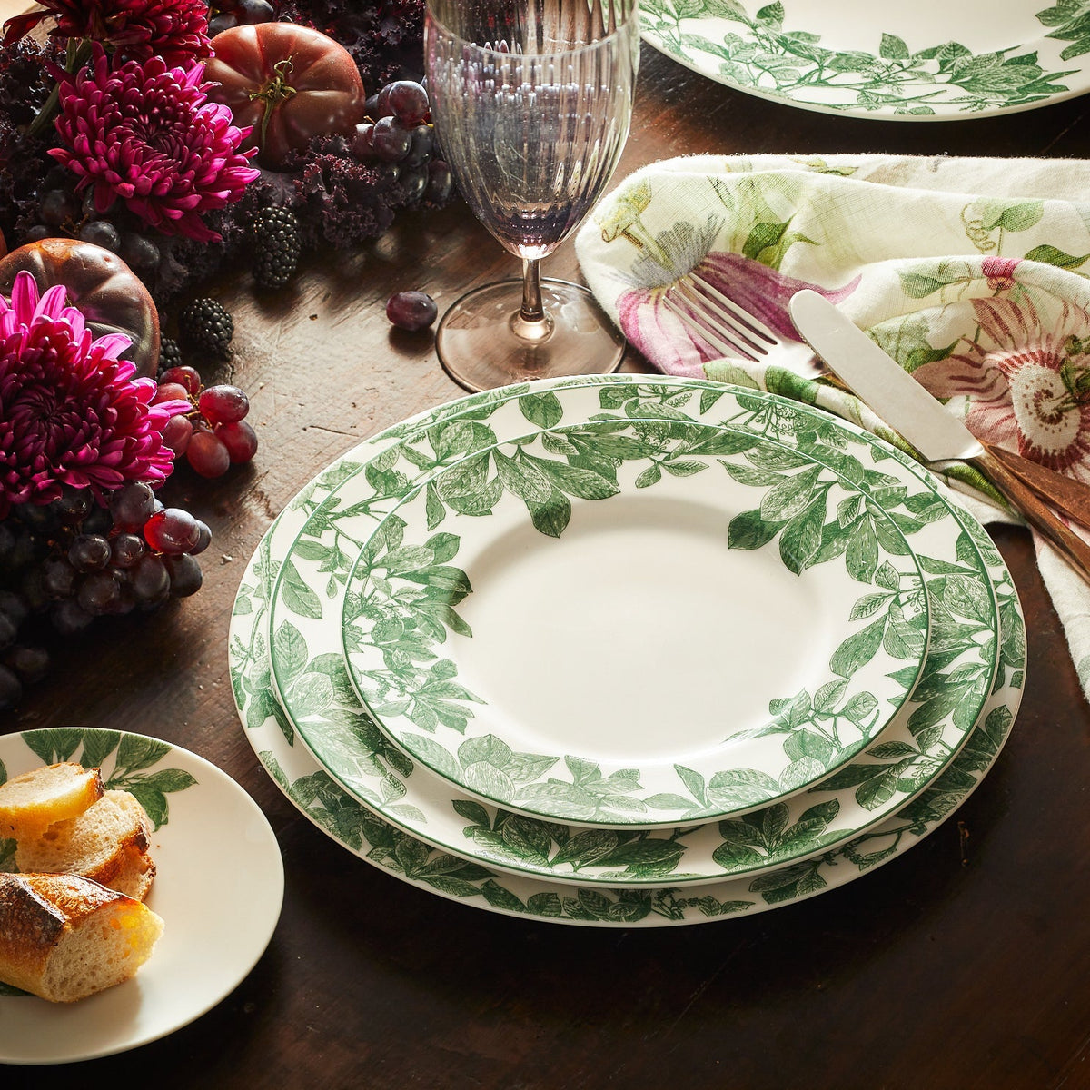 Arbor Rimmed Dinner Plate