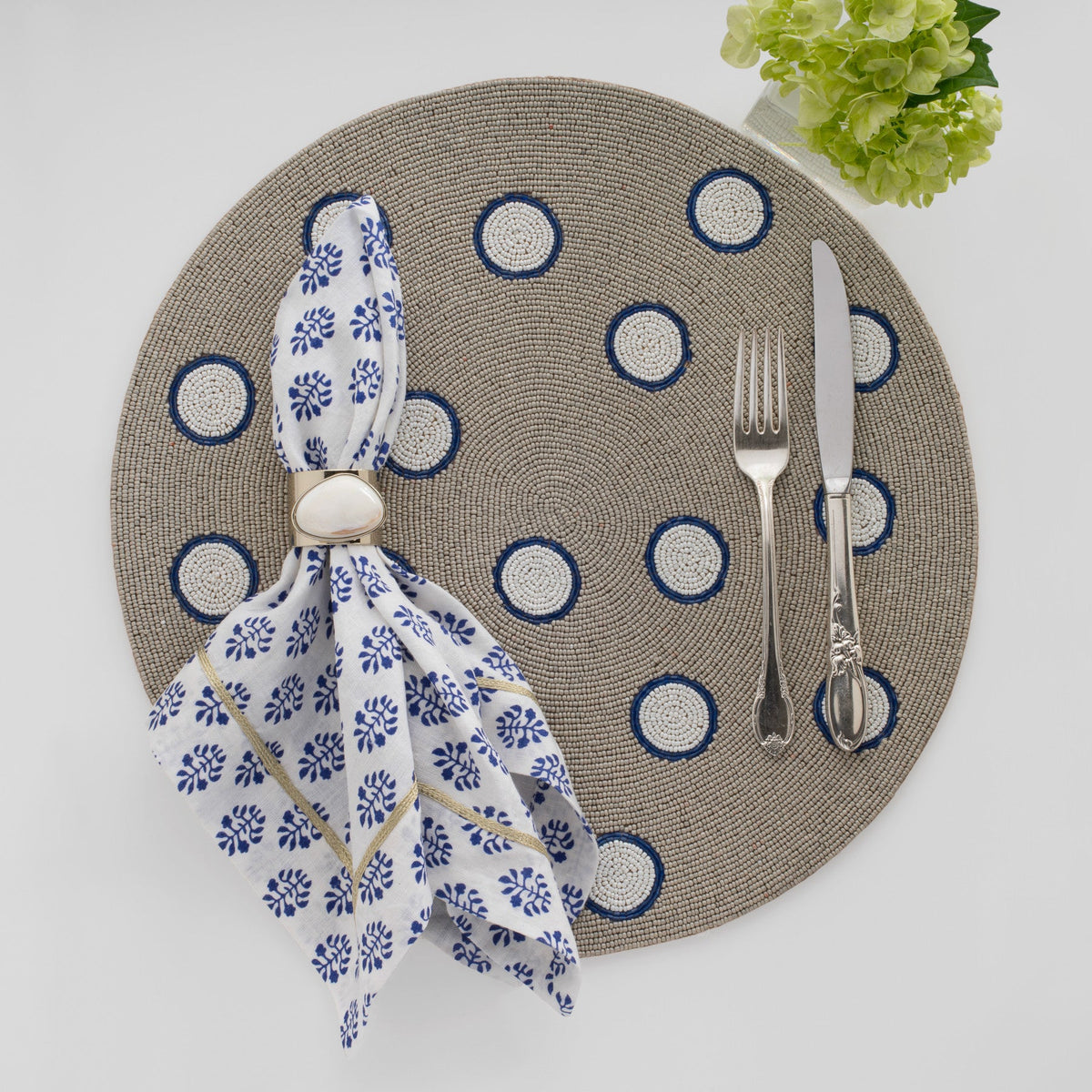 Gilt Edge Shell Napkin Rings – Mother of Pearl (Set of 2)