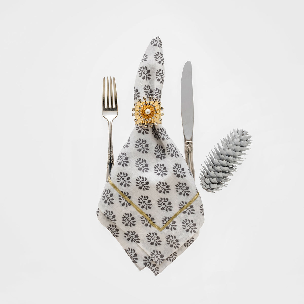 Pearl Star Napkin Rings – Set of 2