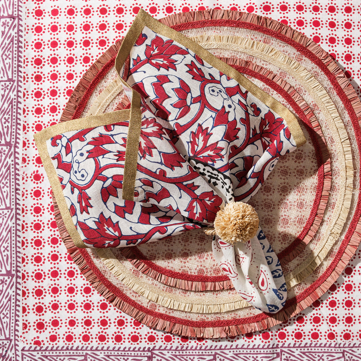 Ruffle Edge Straw Placemats – Red (Set of 4)