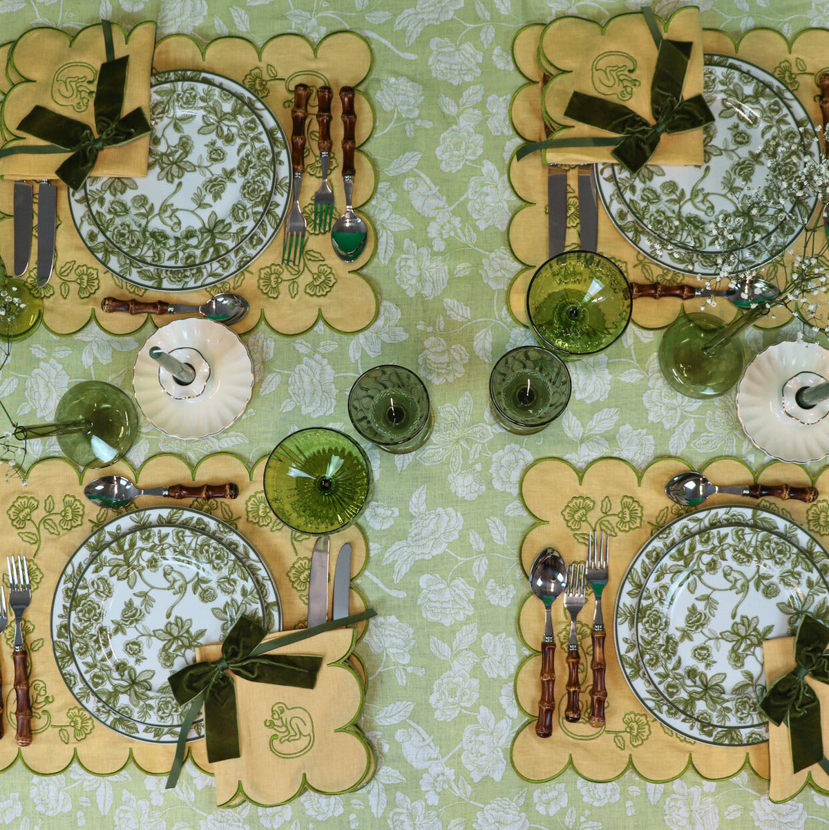 Eden Flora Parlour Tablecloth (2 Sizes)