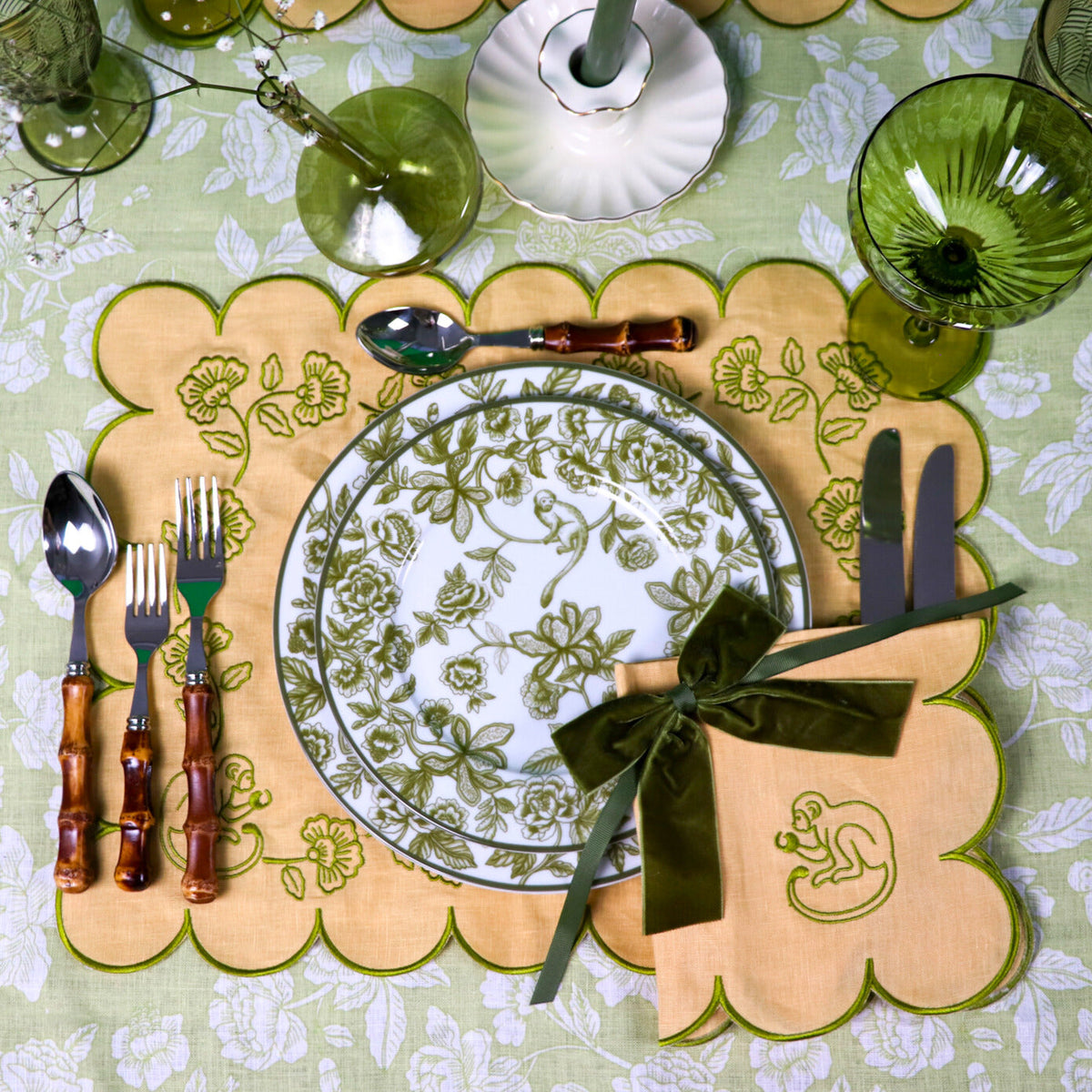 Eden Flora Parlour Tablecloth (2 Sizes)
