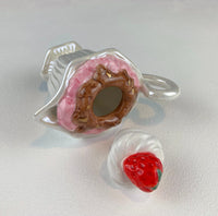 Fitz and Floyd Gift Gallery Ice Cream Shaped Creamer – Strawberry & Chocolate Design