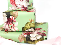 Green Floral Gift Wrp