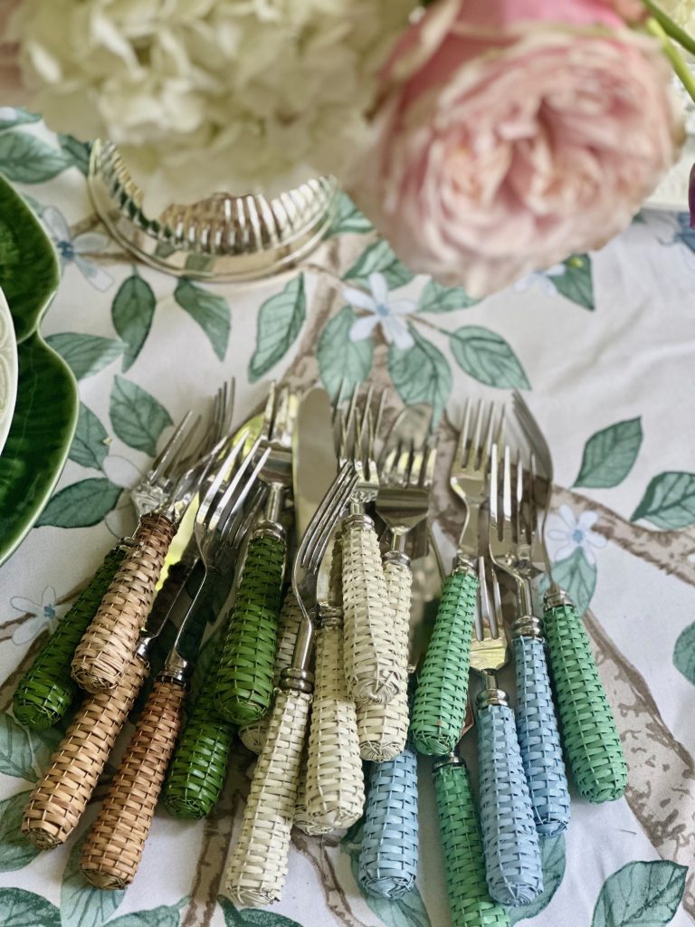 Softblue Basketweave Five Piece Flatware Set