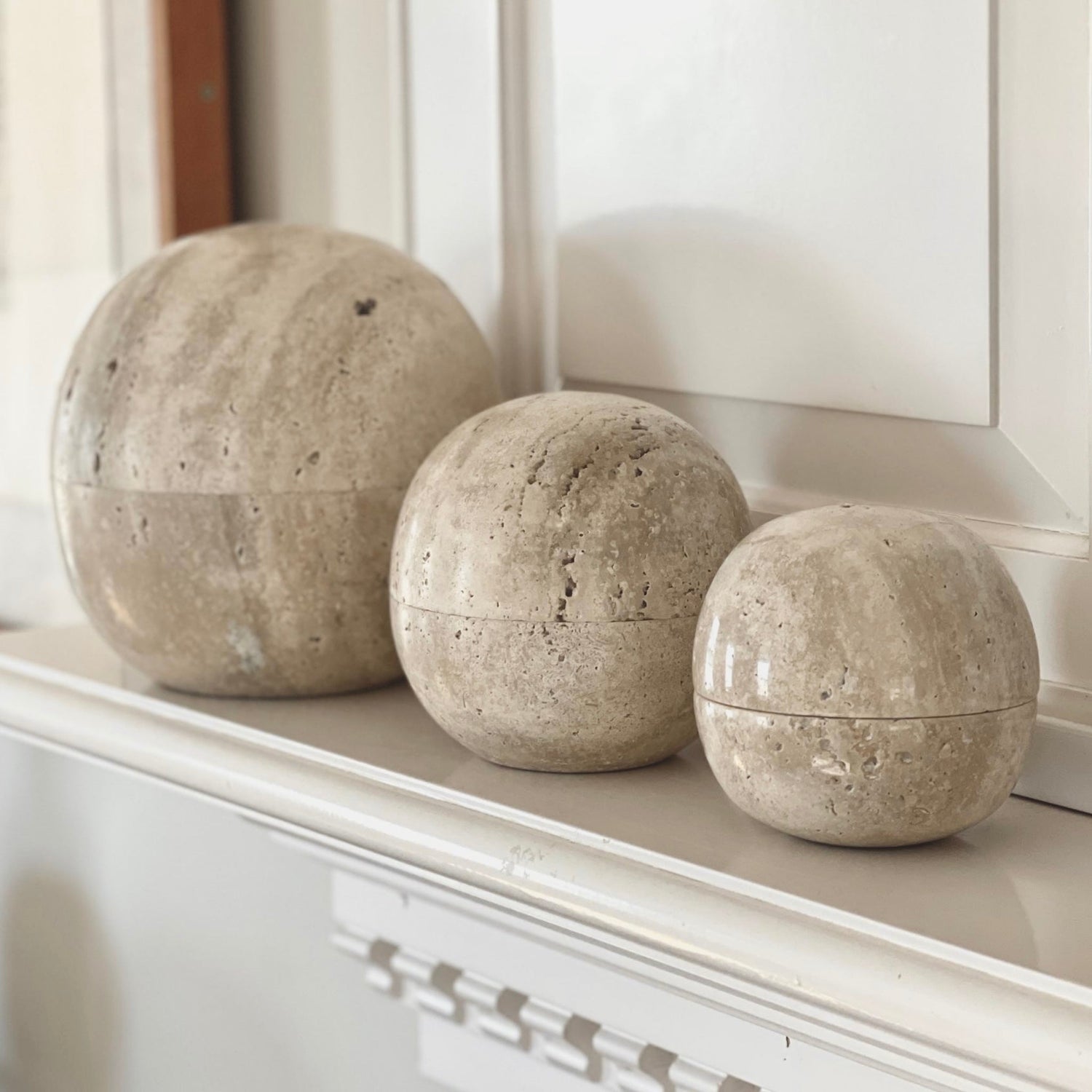 Dot Box, Medium in Travertine