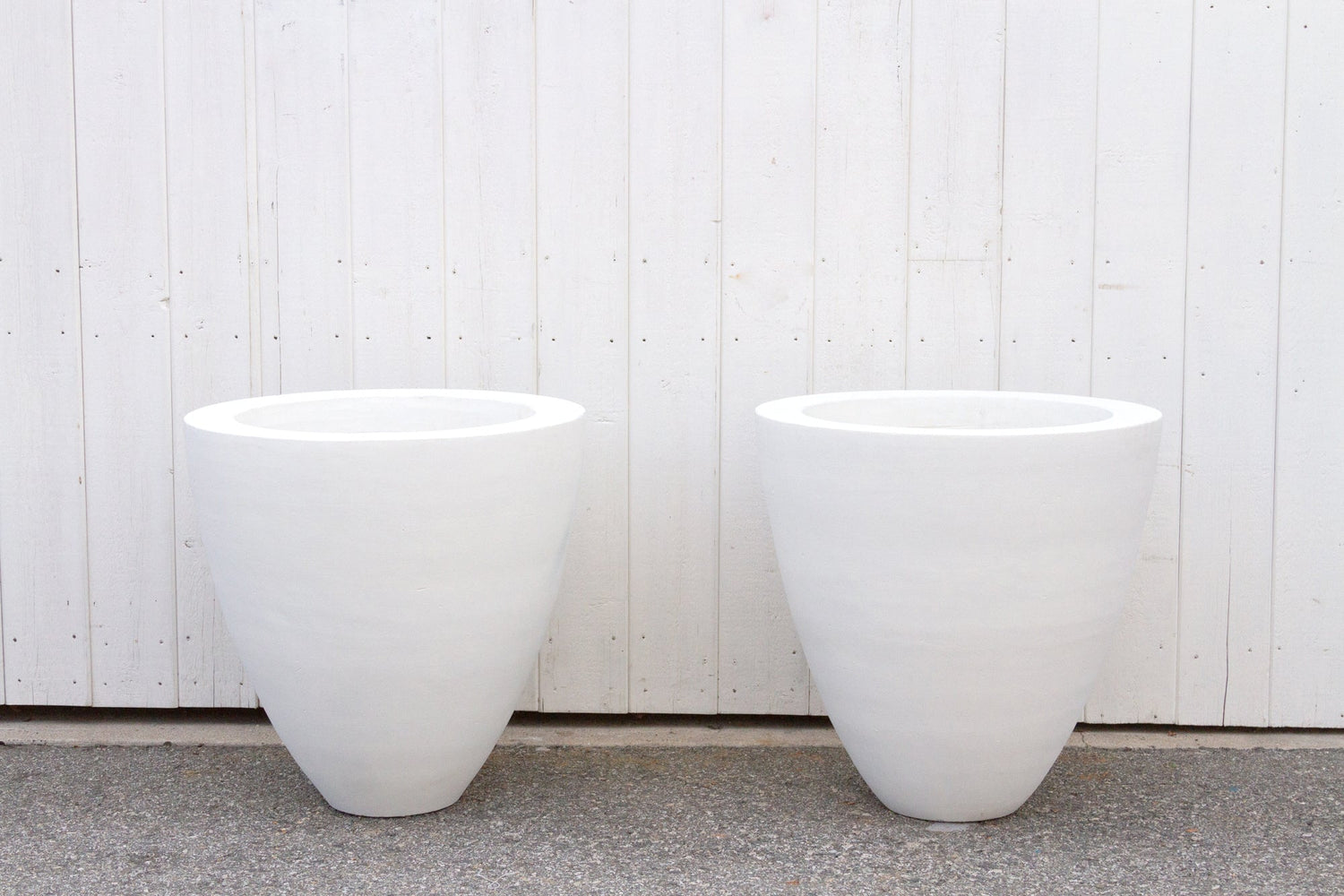 Classic White Round Planter, Set of 2