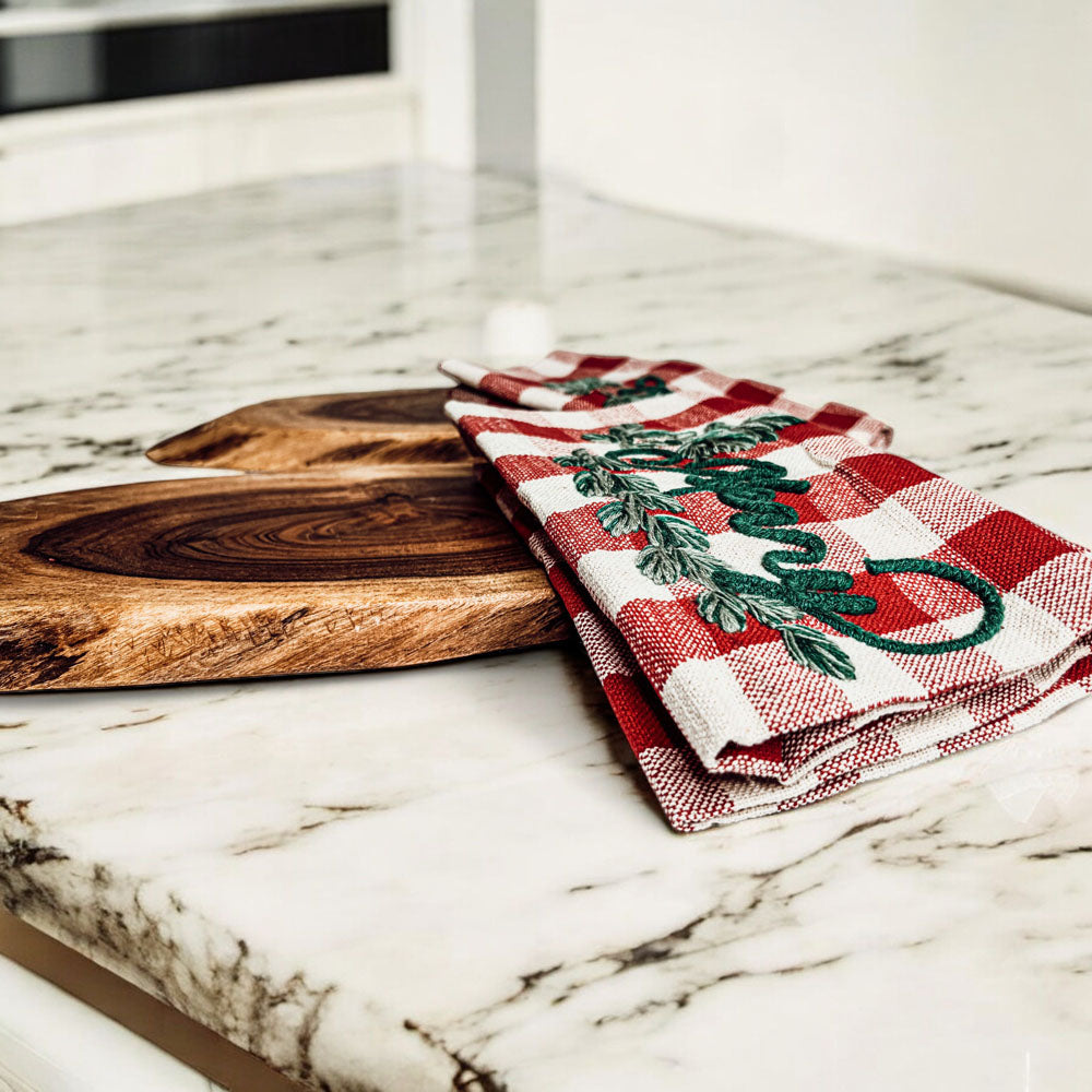 Holiday Charcuterie & Tartan Towel Set (2 Styles)