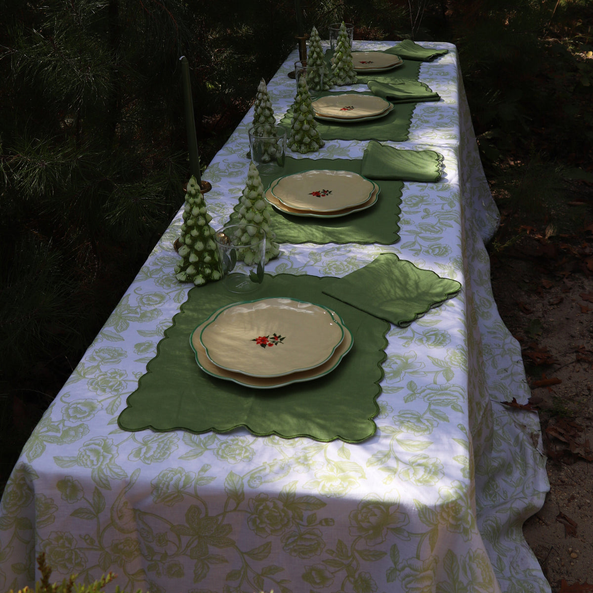 Ivory Flora Parlour Tablecloth (2 Sizes)