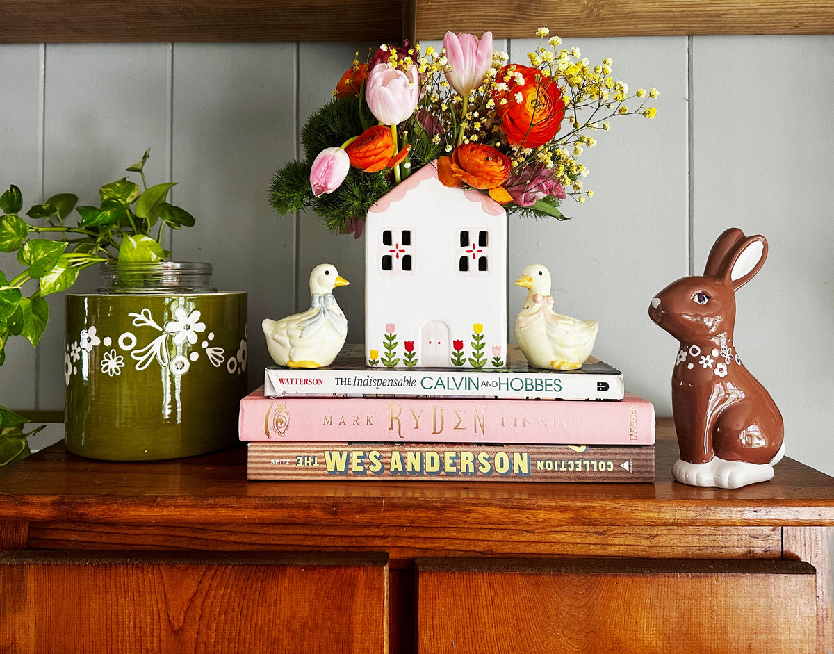 Tulip Fever Scalloped House Vase/Container (3 Colors)