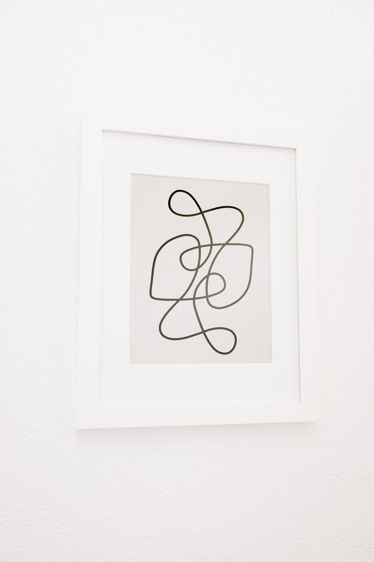 Zeke – Modern Line Drawing Wall Art in White Small Frame