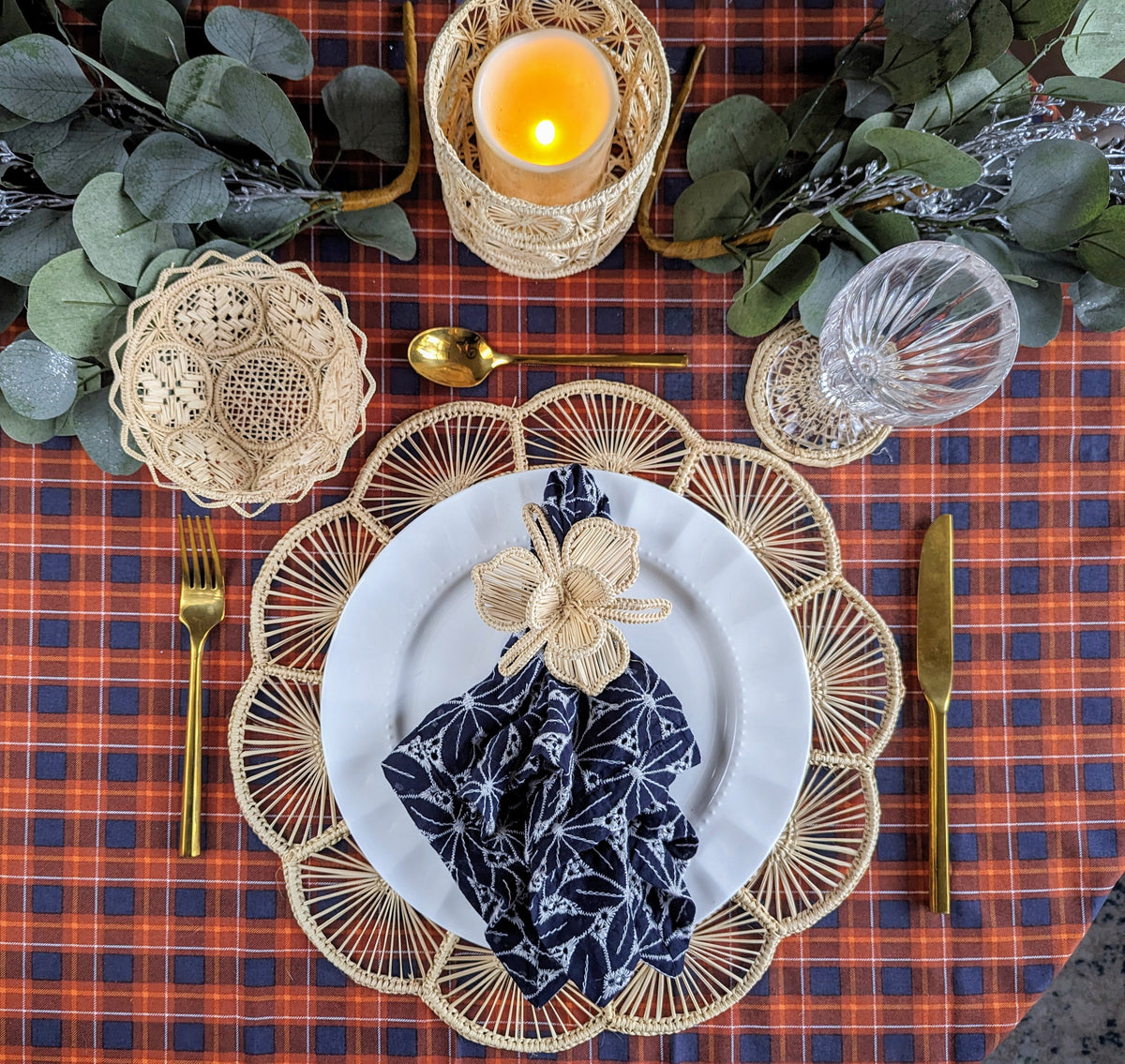 Orchid Handwoven Iraca Napkin Ring (Various Colors)