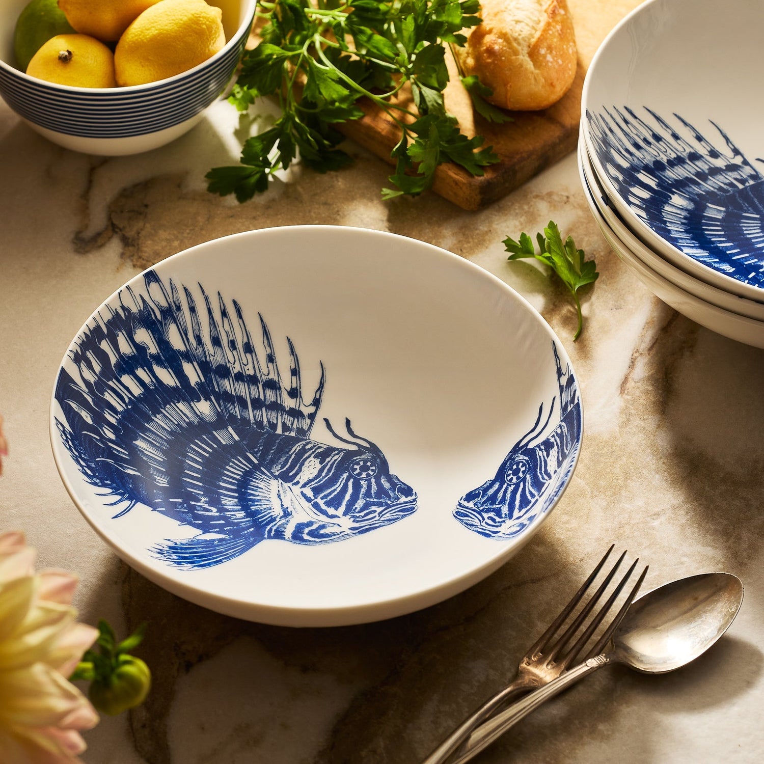 Spiky Fish Entrée Bowl
