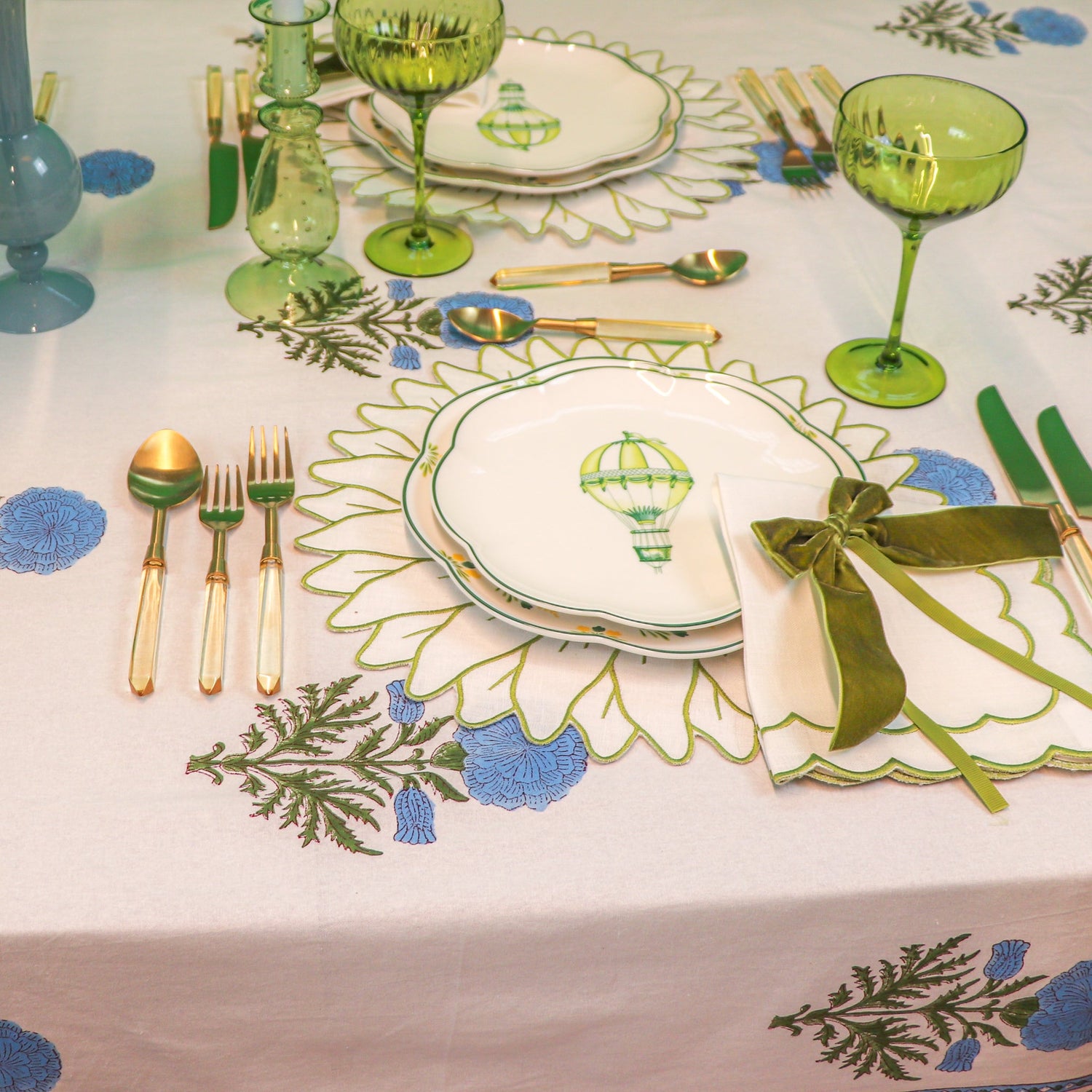 Toile de Blu Hortensia Tablecloth (various sizes)