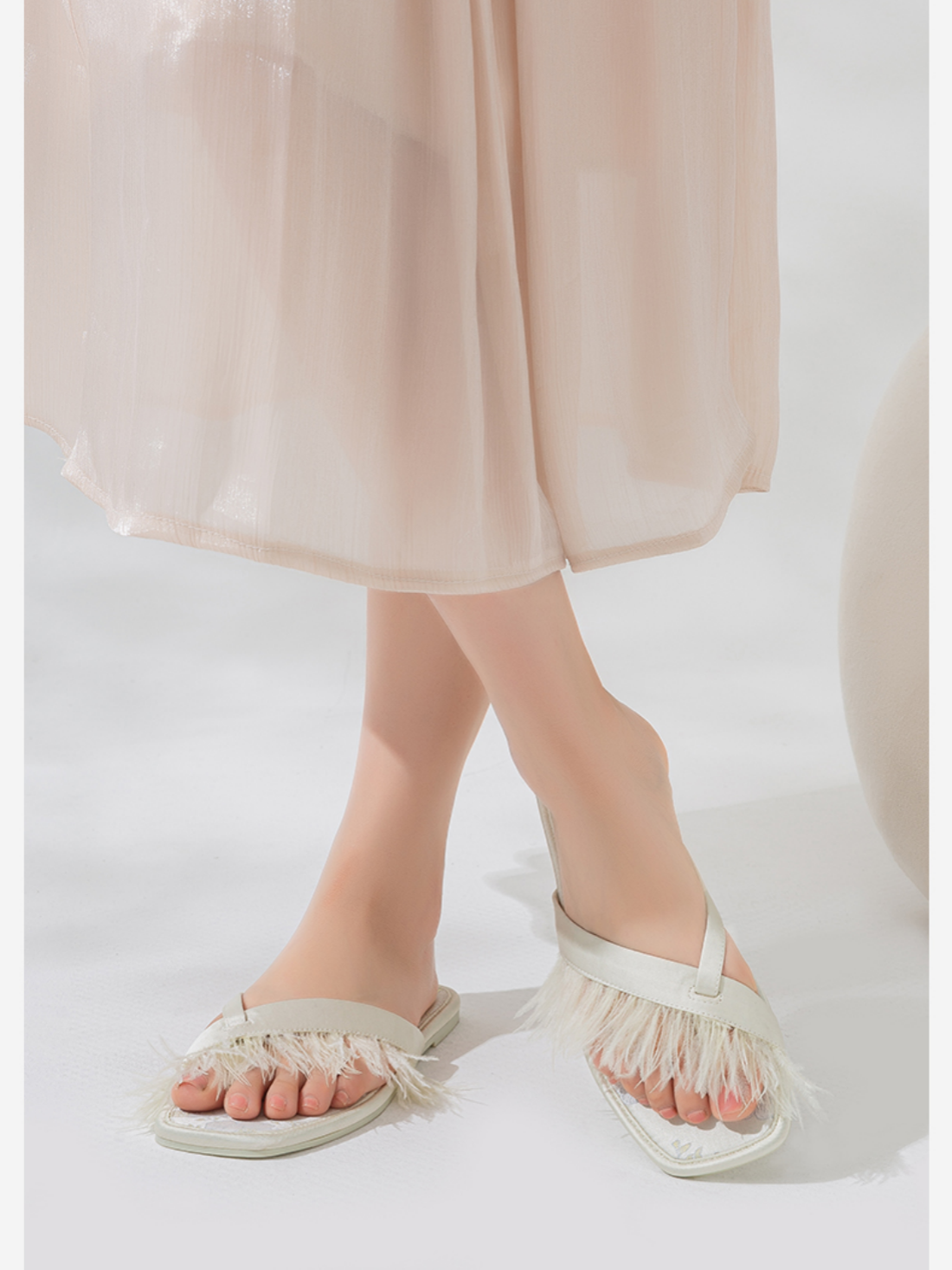 Elegant Summer Toe Ring Slippers (Various Colors)