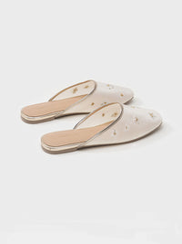 Oriental-Floral Mesh Closed-Toe Slippers