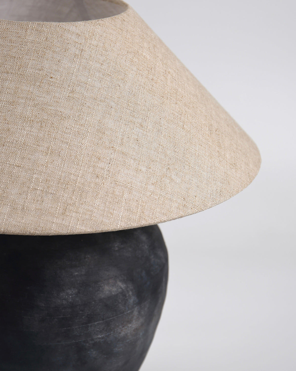 Zarita Minimalist Table Lamp - Black & Tan Textured 17.3" H