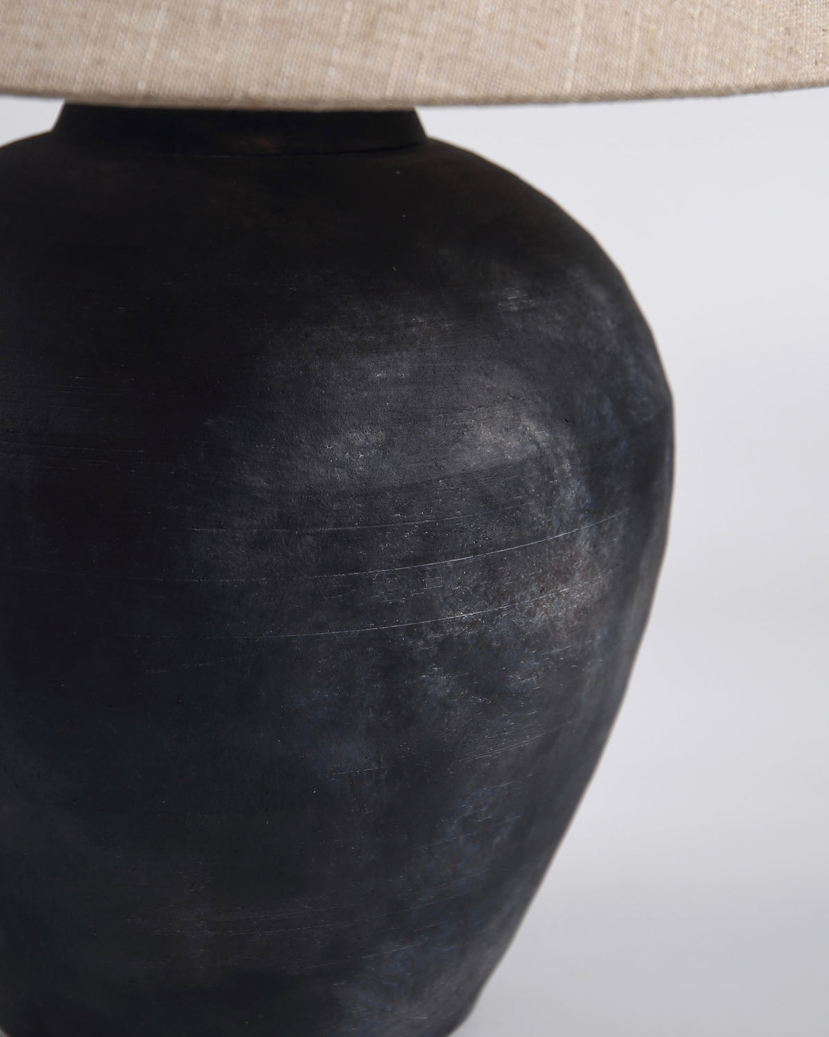 Zarita Minimalist Table Lamp - Black & Tan Textured 17.3" H