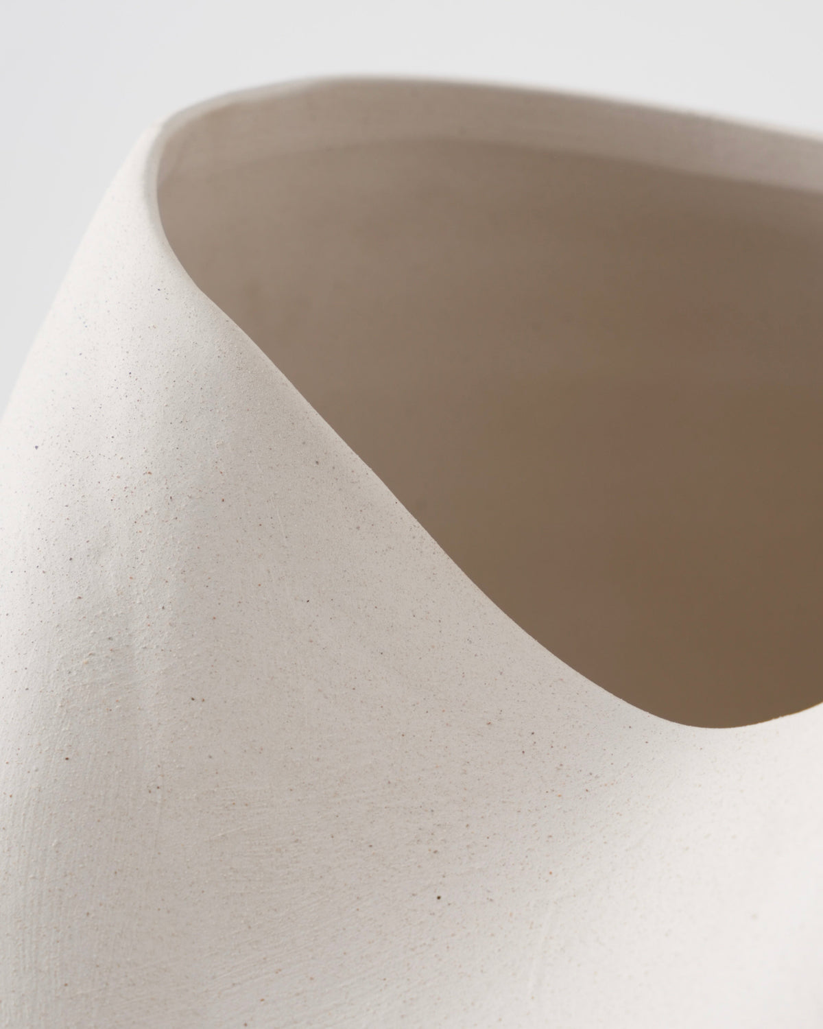 Delamo Ceramic Vase - 17" Large Decorative Vessel (2 Colors)