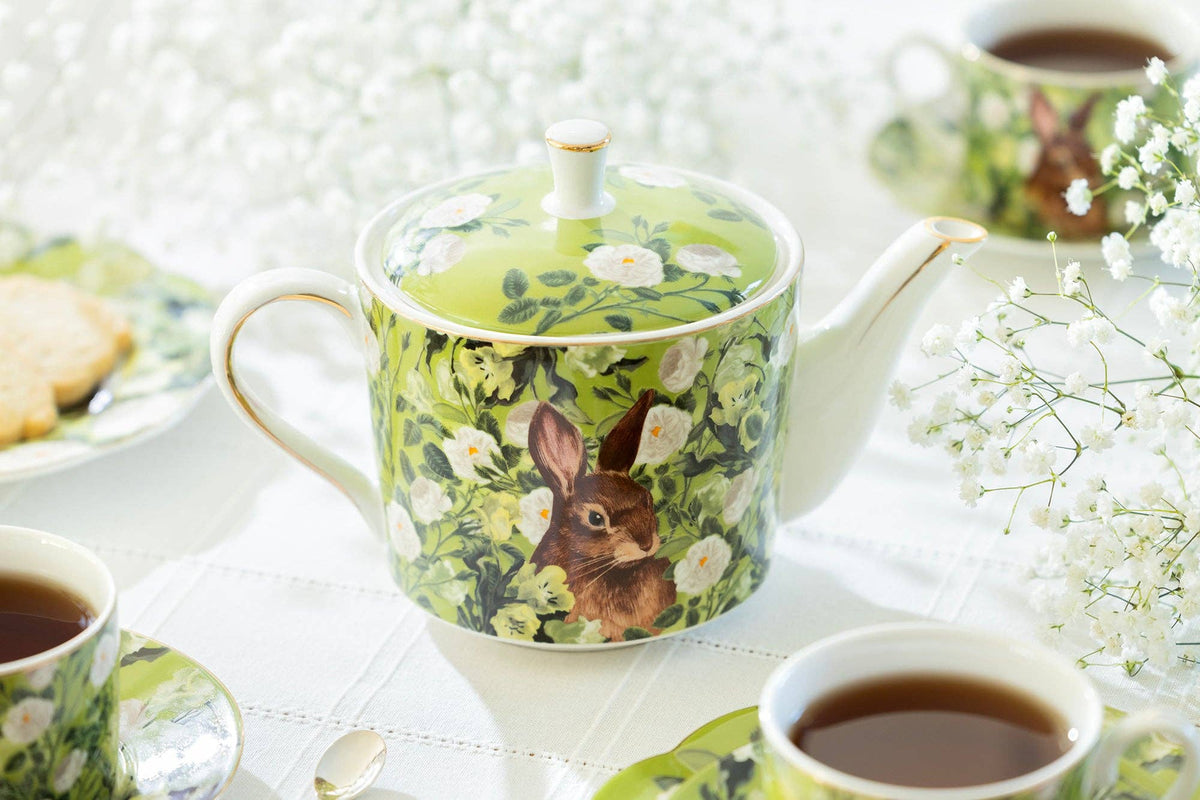Bunny in Bloom Porcelain Tea Set – Teapot with 4 Cups & Saucers