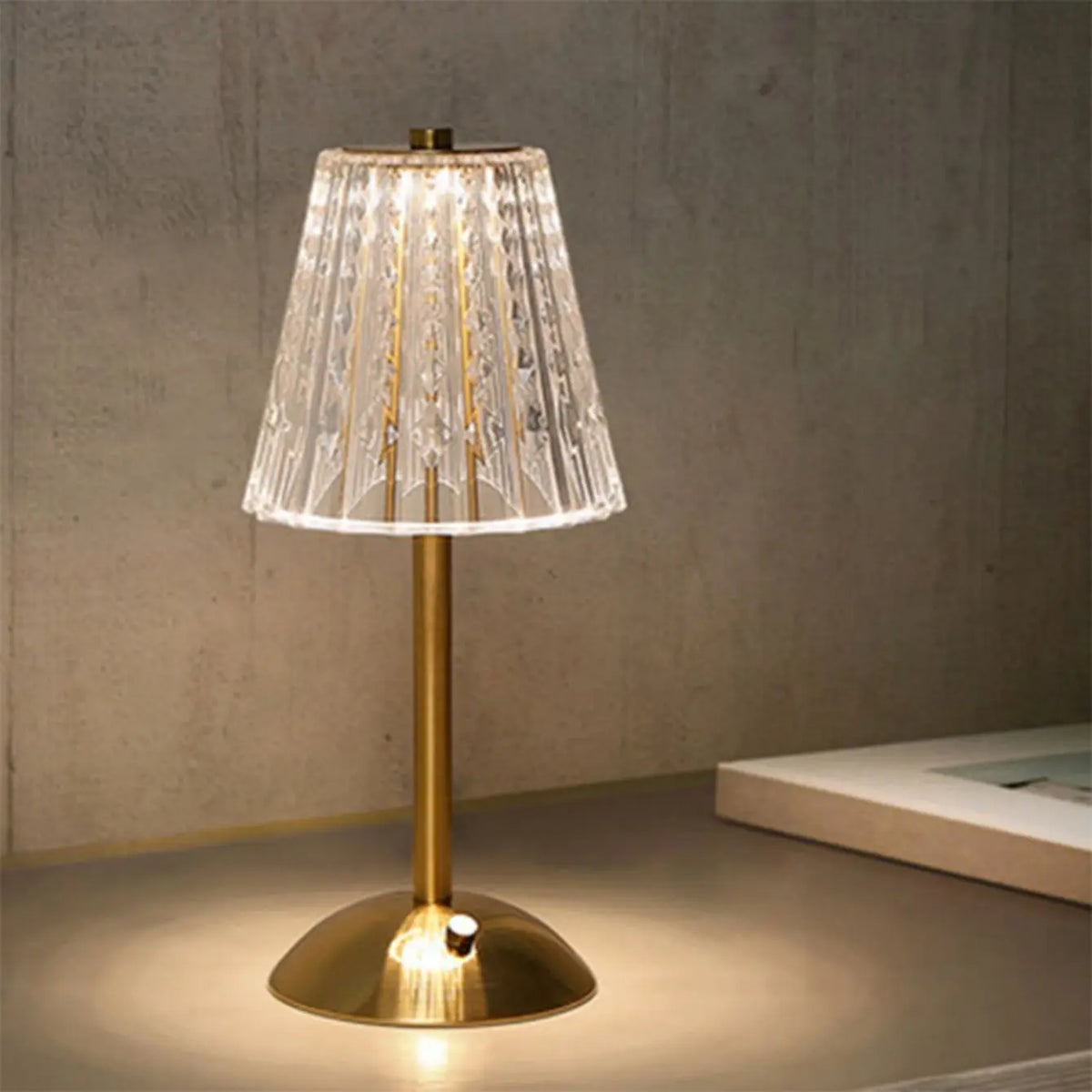 Crystal Retro Rechargeable Table Lamp