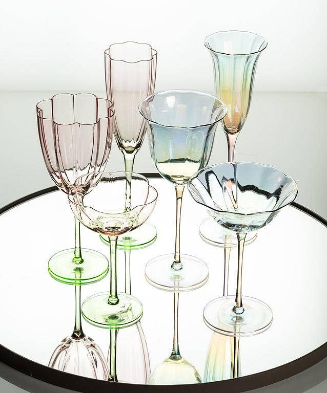 Flower Look Wine Glass-8.5"H(13oz)