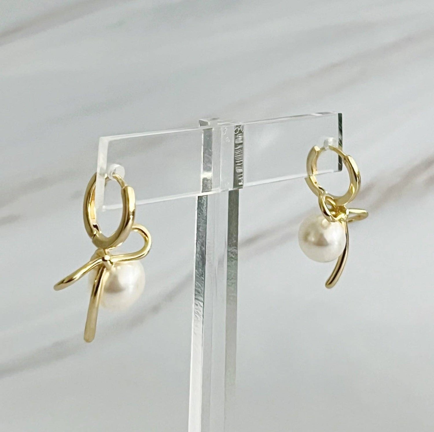 Bowed W/ Pearl Drop Earrings