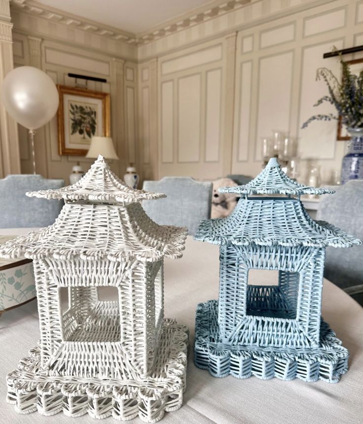White Scalloped Wicker Pagoda (3 Sizes)
