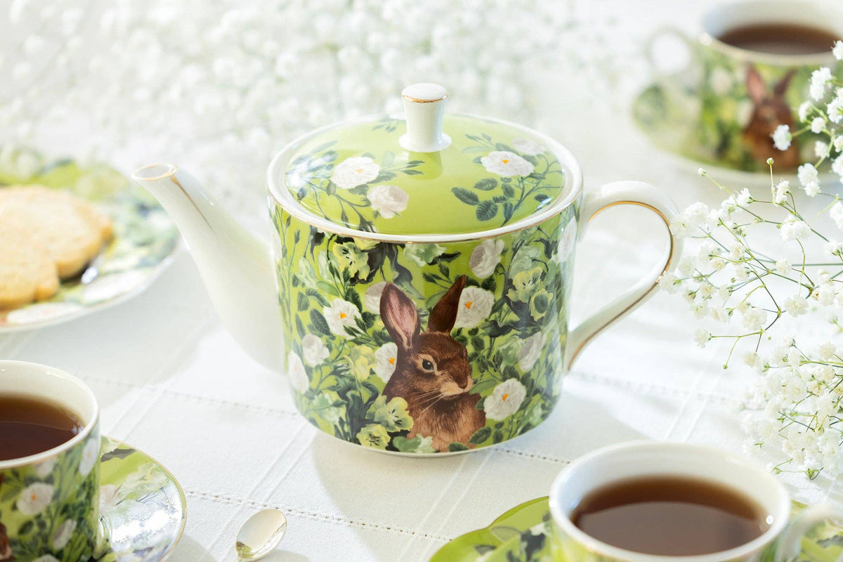 Bunny in Bloom Porcelain Tea Set – Teapot with 4 Cups & Saucers