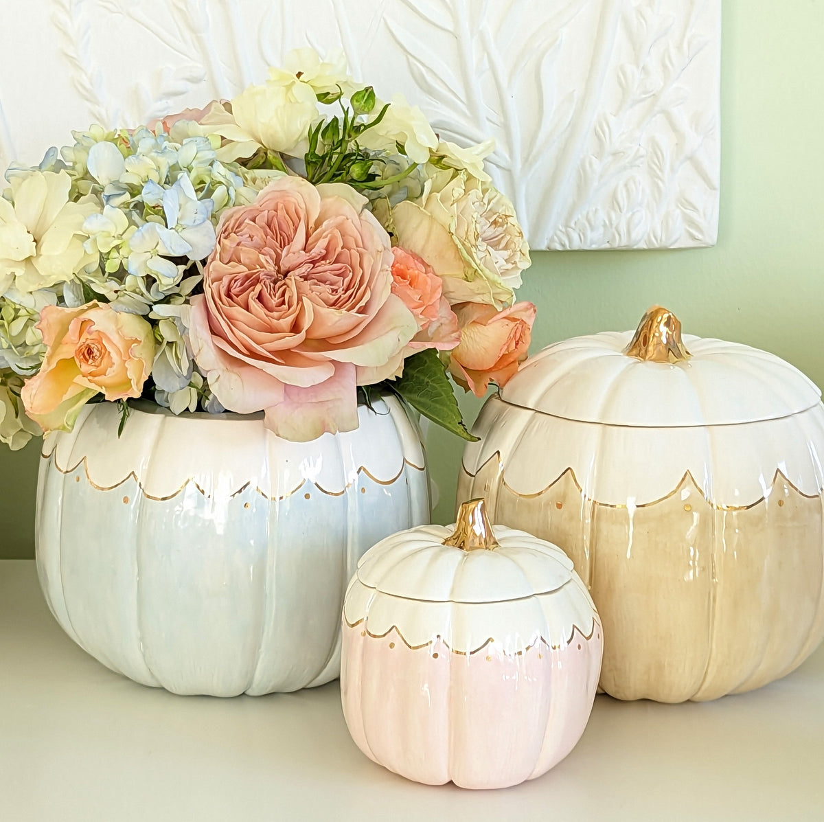 Scalloped Pumpkin Jars with 22K Gold Accents in Light Pink (Various Sizes)