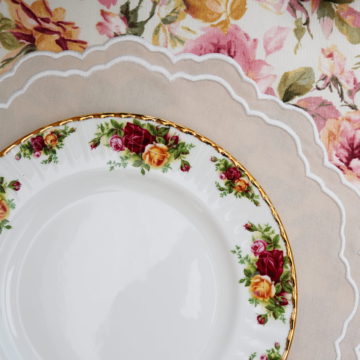 Gratitude Beige Round Fabric Placemat
