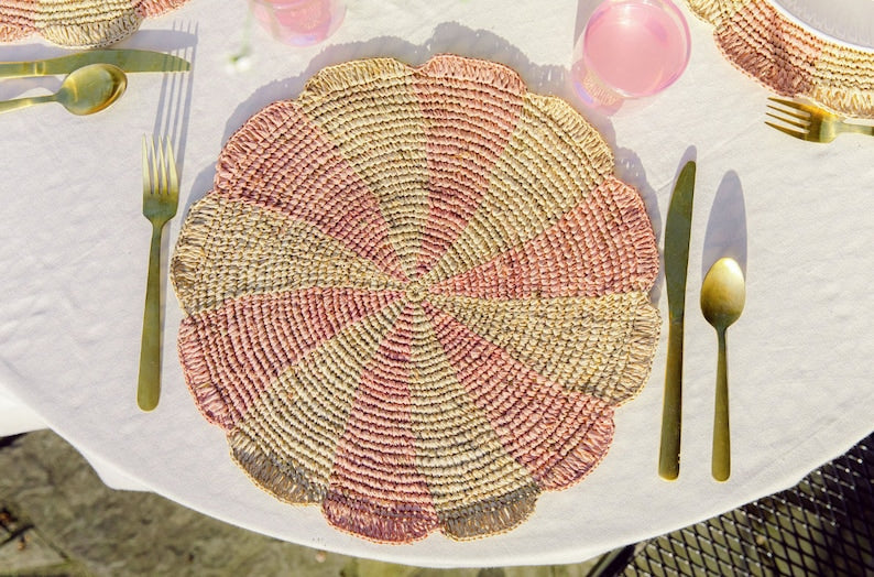Round Pinwheel Crochet Pink Raffia Placemat