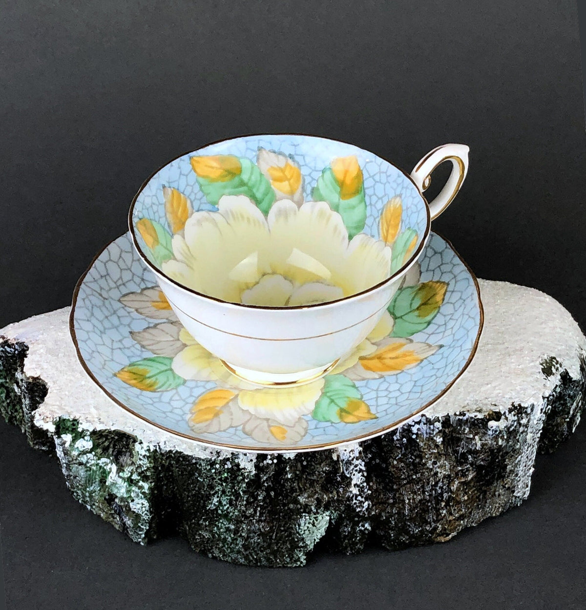 Vintage Teacup & Saucer – Lilies of the Valley Pattern