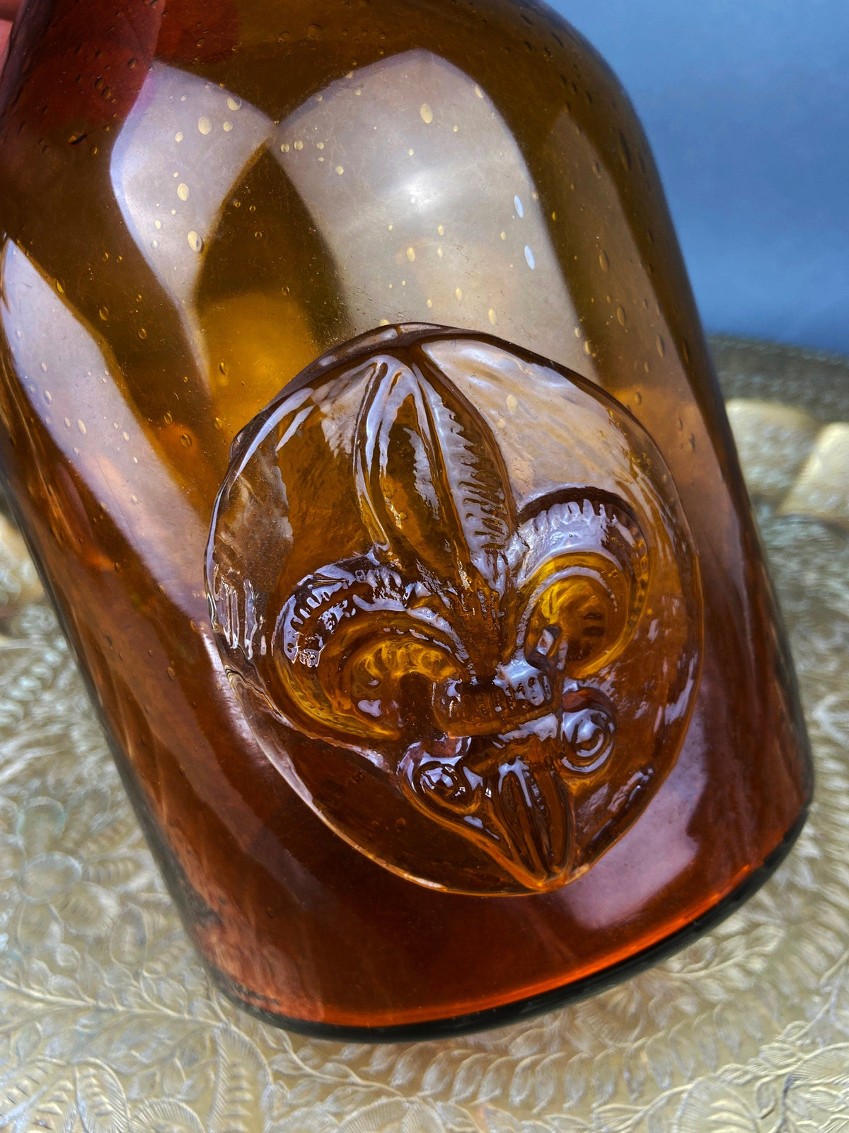Vintage Brown Glass Decanter – Hand Blown with Drop Stopper & Fleur de Lis Detail