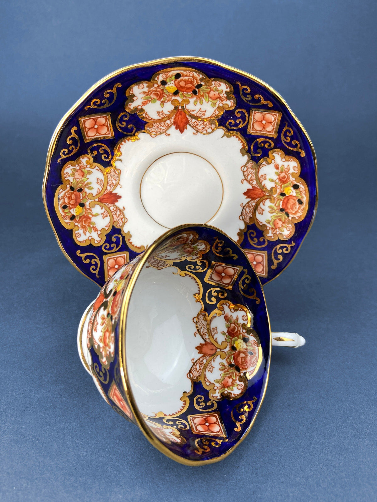 Vintage Royal Albert Bone China Cup & Saucer – Heirloom Pattern England