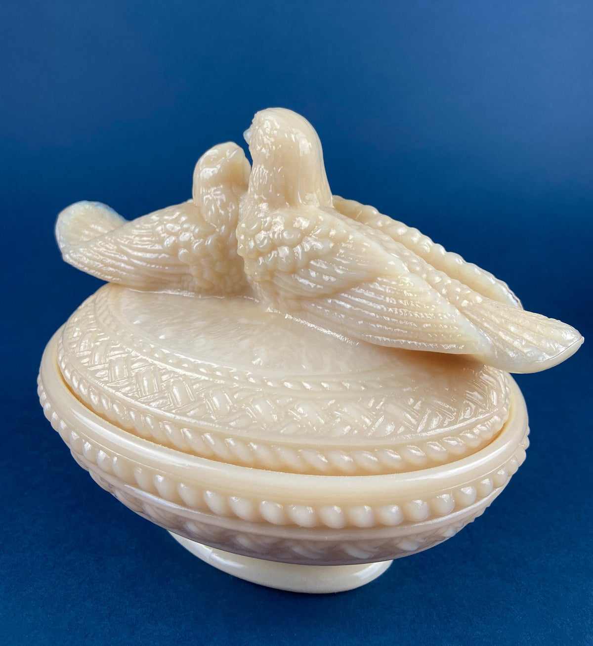 Buff Ceramic Doves on Nest – Kissing Love Birds Trinket Dish